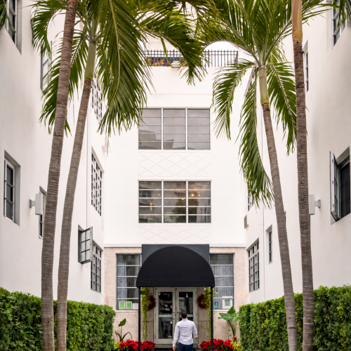 Lincoln Arms Suites